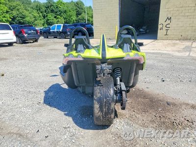 Czwarte zdjęcie samochodu z boku: 2023 POLARIS SLINGSHOT SL VIN:57XAAPHDXP8158043 - miniatura
