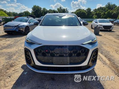Piąte zdjęcie samochodu w środku: 2025 AUDI SQ5 PRESTIGE VIN:WA135AGU7S2112082 - miniatura