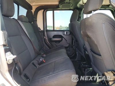 Zdjęcie 10 z 12 samochodu: 2023 JEEP GLADIATOR SPORT VIN:1C6HJTAG2PL523503 - miniatura
