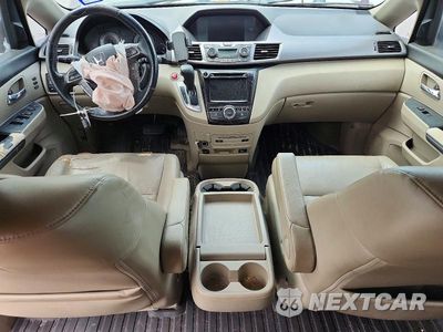Zdjęcie 8 z 12 samochodu: 2015 HONDA ODYSSEY TOURING VIN:5FNRL5H92FB063738 - miniatura