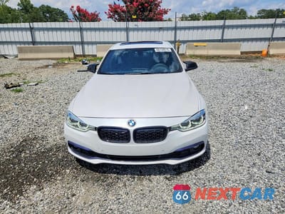 Piąte zdjęcie samochodu w środku: 2017 BMW 330 I VIN:WBA8B9G35HNU55150 - miniatura