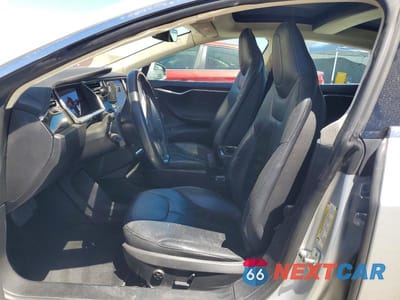 Zdjęcie 7 z 13 samochodu: 2013 TESLA MODEL S VIN:5YJSA1CN5DFP07170 - miniatura