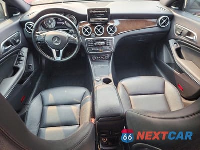 Zdjęcie 8 z 12 samochodu: 2014 MERCEDES-BENZ CLA 250 VIN:WDDSJ4EB1EN150223 - miniatura