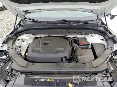 Zdjęcie 12 z 14 samochodu: 2018 VOLVO XC60 T5 INSCRIPTION VIN:YV4102RL8J1015724 - miniatura