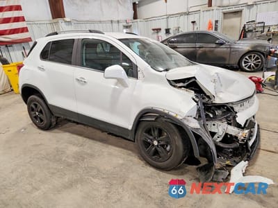 Czwarte zdjęcie samochodu z boku: 2019 CHEVROLET TRAX 1LT VIN:KL7CJPSB7KB772873 - miniatura