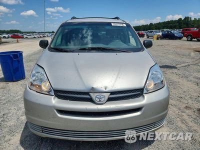 Piąte zdjęcie samochodu w środku: 2004 TOYOTA SIENNA LE 8 PASSENGER VIN:5TDZA23CX4S058061 - miniatura