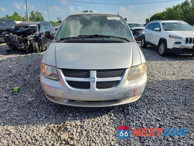 Piąte zdjęcie samochodu w środku: 2001 DODGE GRAND CARAVAN SPORT VIN:2B8GP44391R204711 - miniatura