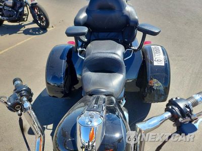 Piąte zdjęcie samochodu w środku: 2023 HARLEY-DAVIDSON FLHTCUTG VIN:1HD1MAF28PB852360 - miniatura