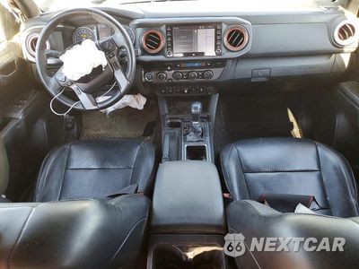 Zdjęcie 8 z 12 samochodu: 2021 TOYOTA TACOMA TRD OFF-ROAD VIN:3TMCZ5AN4MM432748 - miniatura