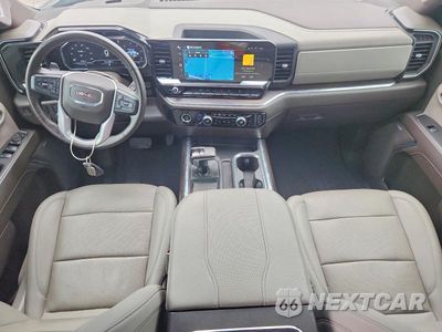 Zdjęcie 8 z 12 samochodu: 2023 GMC SIERRA K1500 SLT VIN:3GTUUDED8PG288249 - miniatura