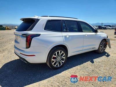 Trzecie zdjęcie samochodu z tyłu: 2025 CADILLAC XT6 SPORT PLATINUM VIN:1GYKPHRS5SZ117816 - miniatura