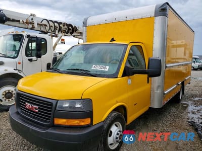 2022 GMC SAVANA CUTWAY BOX TRUCK 7GZ37TC7XNN002712 - główne zdjęcie licytacji z USA - miniatura