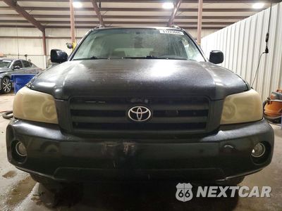 Piąte zdjęcie samochodu w środku: 2004 TOYOTA HIGHLANDER LIMITED VIN:JTEEP21A540028771 - miniatura