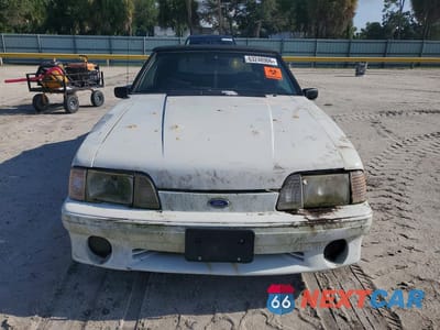 Piąte zdjęcie samochodu w środku: 1990 FORD MUSTANG GT VIN:1FACP45E9LF159966 - miniatura