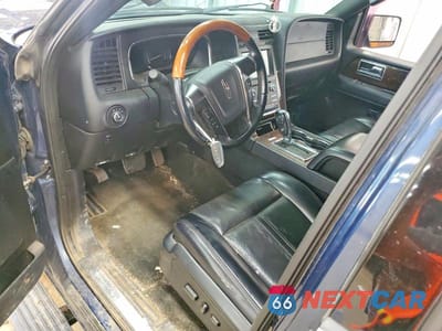 Zdjęcie 8 z 12 samochodu: 2017 LINCOLN NAVIGATOR SELECT VIN:5LMJJ2JT7HEL09834 - miniatura