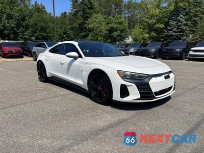 2022 AUDI E-TRON GT PREMIUM PLUS WAUFJBFW2N7006120 - główne zdjęcie licytacji z USA - miniatura