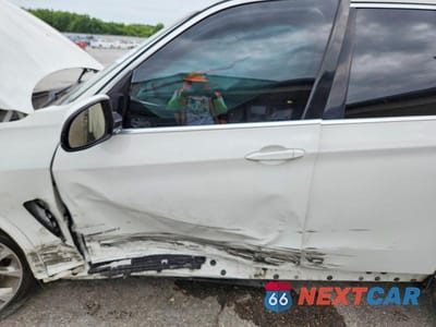 Zdjęcie 7 z 13 samochodu: 2018 BMW X5 SDRIVE35I VIN:5UXKR2C55J0Z18957 - miniatura