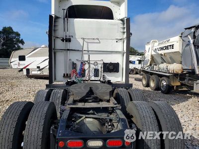 Zdjęcie 10 z 13 samochodu: 2019 PETERBILT 579 - SEMI TRUCK VIN:1XPBDP9X1KD269835 - miniatura