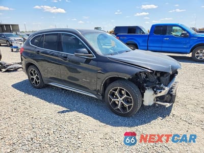 Czwarte zdjęcie samochodu z boku: 2018 BMW X1 XDRIVE28I VIN:WBXHT3C37J5K29932 - miniatura