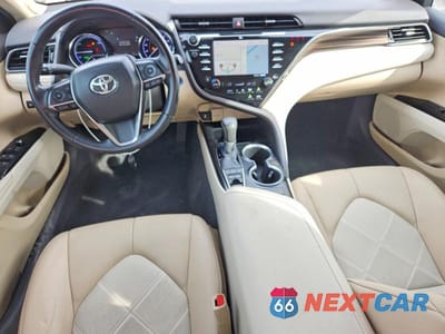 Zdjęcie 8 z 12 samochodu: 2019 TOYOTA CAMRY HYBRID XLE VIN:4T1B21HK9KU511826 - miniatura