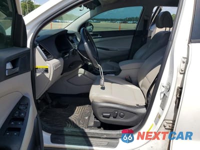 Zdjęcie 7 z 12 samochodu: 2016 HYUNDAI TUCSON SPORT VIN:KM8J33A24GU055983 - miniatura