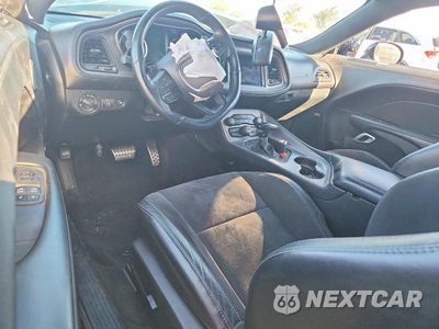 Zdjęcie 8 z 12 samochodu: 2023 DODGE CHALLENGER R/T SCAT PACK VIN:2C3CDZFJ6PH688652 - miniatura