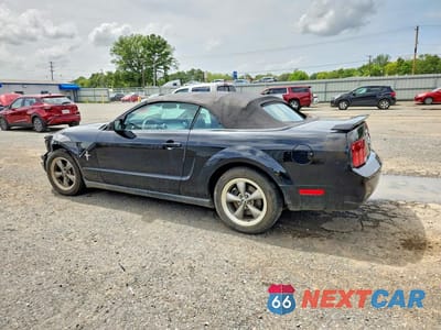Drugie zdjęcie samochodu z przodu: 2006 FORD MUSTANG CONVERTIBLE VIN:1ZVHT84N165102754 - miniatura