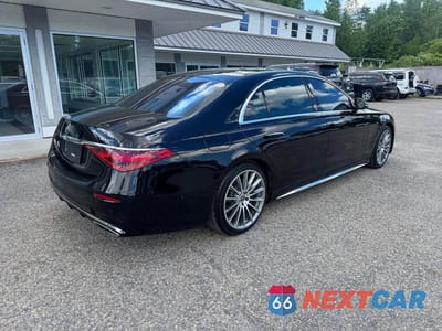 Czwarte zdjęcie samochodu z boku: 2022 MERCEDES-BENZ S 500 4MATIC VIN:W1K6G6DB8NA070728 - miniatura