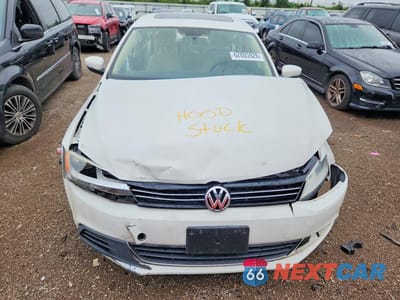 Piąte zdjęcie samochodu w środku: 2014 VOLKSWAGEN JETTA SE VIN:3VWD17AJ8EM372217 - miniatura