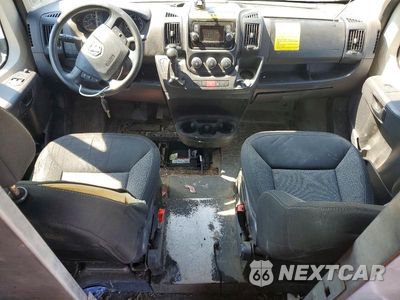 Zdjęcie 16 z 33 samochodu: 2021 RAM PROMASTER 3500 VIN:3C6MRVJG6ME580021 - miniatura