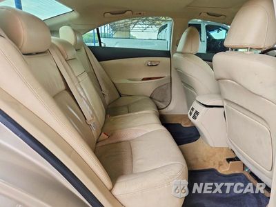 Zdjęcie 10 z 12 samochodu: 2010 LEXUS ES 350 VIN:JTHBK1EG2A2381126 - miniatura