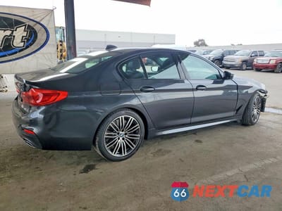 Trzecie zdjęcie samochodu z tyłu: 2020 BMW 540 I VIN:WBAJS1C06LCD78973 - miniatura