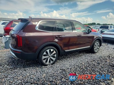 Trzecie zdjęcie samochodu z tyłu: 2022 KIA TELLURIDE EX VIN:5XYP34HC7NG232379 - miniatura