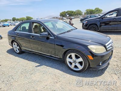 Czwarte zdjęcie samochodu z boku: 2010 MERCEDES-BENZ C 300 VIN:WDDGF5EB2AF434848 - miniatura
