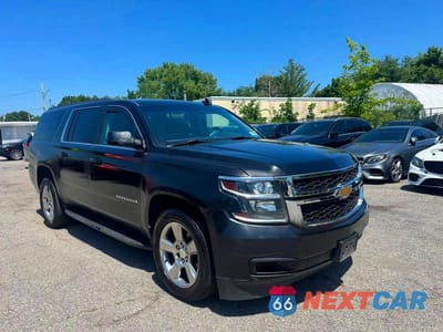 2018 CHEVROLET SUBURBAN K1500 LT 1GNSKHKC4JR238205 - główne zdjęcie licytacji z USA - miniatura