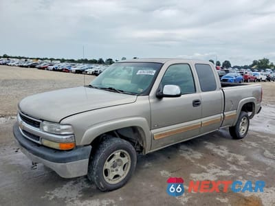 2001 CHEVROLET SILVERADO K1500 2GCEK19TX11236177 - główne zdjęcie licytacji z USA - miniatura