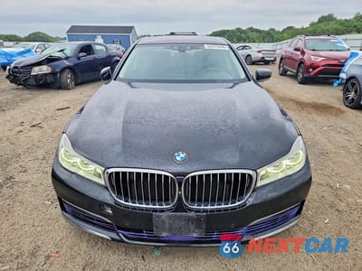 Piąte zdjęcie samochodu w środku: 2016 BMW 750 XI VIN:WBA7F2C52GG419238 - miniatura