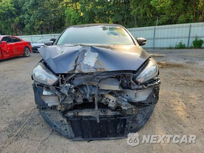 Piąte zdjęcie samochodu w środku: 2016 FORD FOCUS SE VIN:1FADP3F24GL210879 - miniatura
