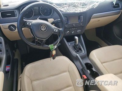 Zdjęcie 8 z 12 samochodu: 2015 VOLKSWAGEN JETTA SE VIN:3VWD07AJ5FM347487 - miniatura