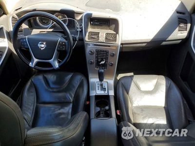 Zdjęcie 8 z 13 samochodu: 2012 VOLVO XC60 3.2 VIN:YV4952DZ8C2267373 - miniatura