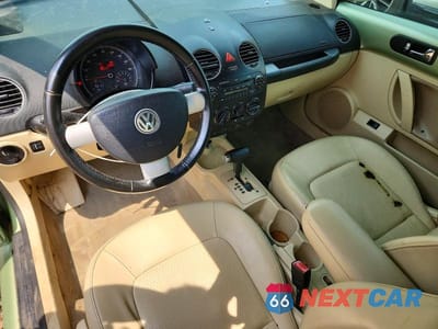 Zdjęcie 8 z 12 samochodu: 2009 VOLKSWAGEN NEW BEETLE S VIN:3VWRF31Y39M406390 - miniatura
