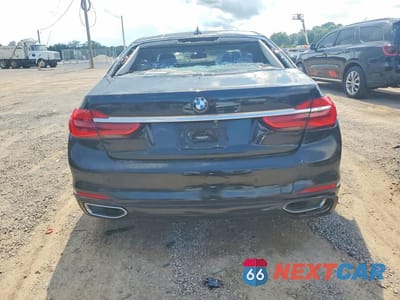 Zdjęcie 6 z 12 samochodu: 2017 BMW 740 I VIN:WBA7E2C55HG740100 - miniatura