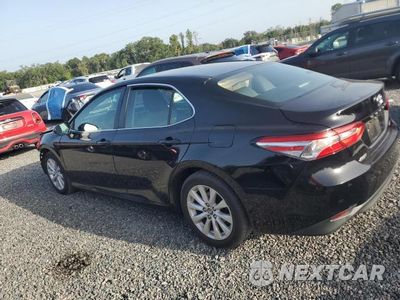 Drugie zdjęcie samochodu z przodu: 2018 TOYOTA CAMRY LE VIN:4T1B11HK8JU106784 - miniatura