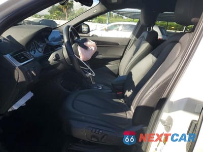Zdjęcie 7 z 13 samochodu: 2017 BMW X1 XDRIVE28I VIN:WBXHT3C3XH5F68231 - miniatura