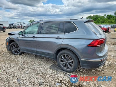Drugie zdjęcie samochodu z przodu: 2023 VOLKSWAGEN TIGUAN SE VIN:3VV3B7AX1PM084480 - miniatura