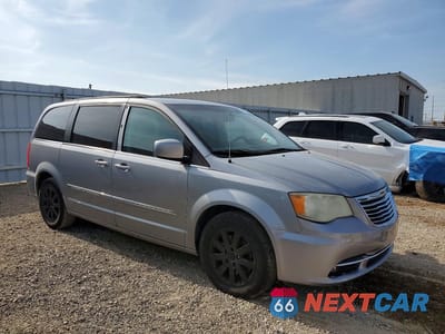 Czwarte zdjęcie samochodu z boku: 2014 CHRYSLER TOWN & COUNTRY TOURING VIN:2C4RC1BG0ER358453 - miniatura