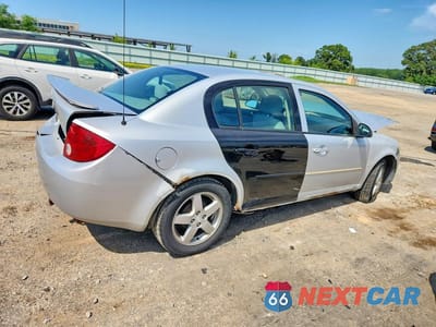 Trzecie zdjęcie samochodu z tyłu: 2005 CHEVROLET COBALT LS VIN:1G1AL52F057518756 - miniatura