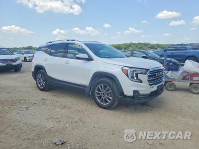 Czwarte zdjęcie samochodu z boku: 2022 GMC TERRAIN SLT VIN:33833GKALVEV5NL19 - miniatura