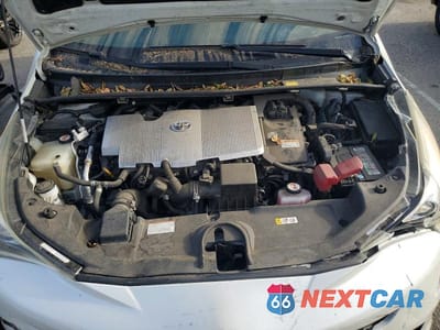 Zdjęcie 11 z 12 samochodu: 2018 TOYOTA PRIUS TWO VIN:JTDKBRFU3J3590860 - miniatura