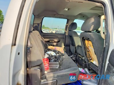 Zdjęcie 10 z 12 samochodu: 2008 CHEVROLET SILVERADO K2500 HEAVY DUTY VIN:1GCHK23678F108729 - miniatura